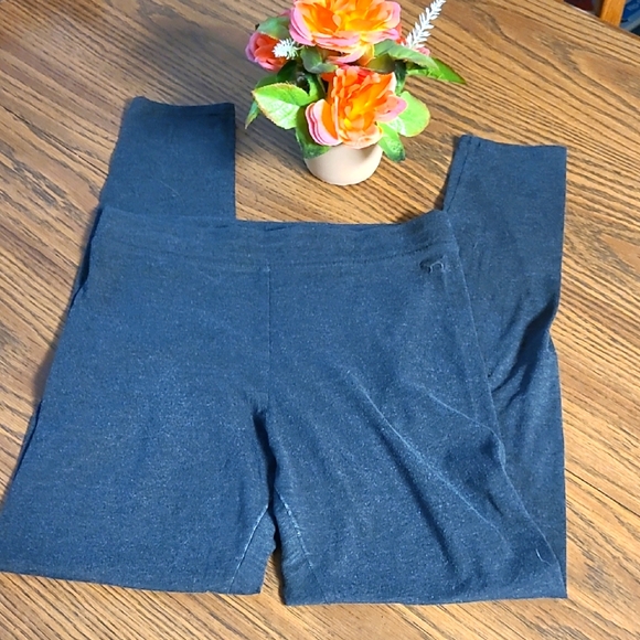 PINK Victoria's Secret Charcoal Leggings - Picture 1 of 2